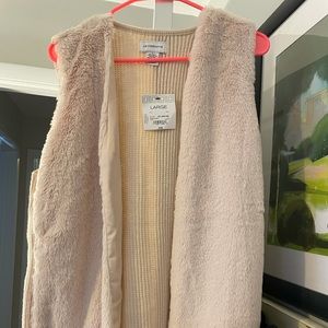 NWT size L blush vest